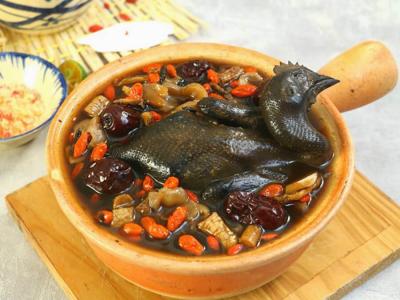 Bán gà ác tại Quận 7
